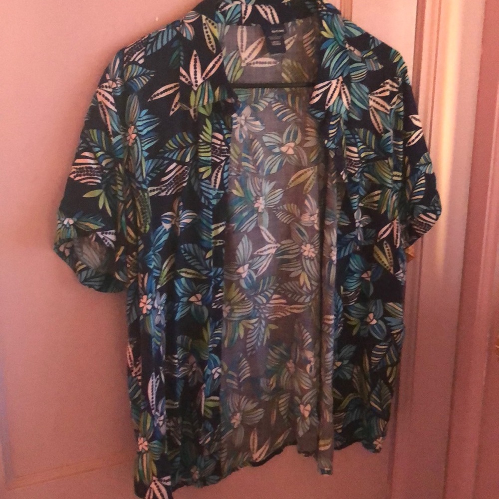 Blue, green, and white floral leaf button down top